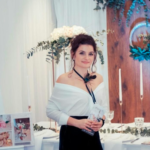 Ich freue mich Ihre Hochzeit zu dekorieren